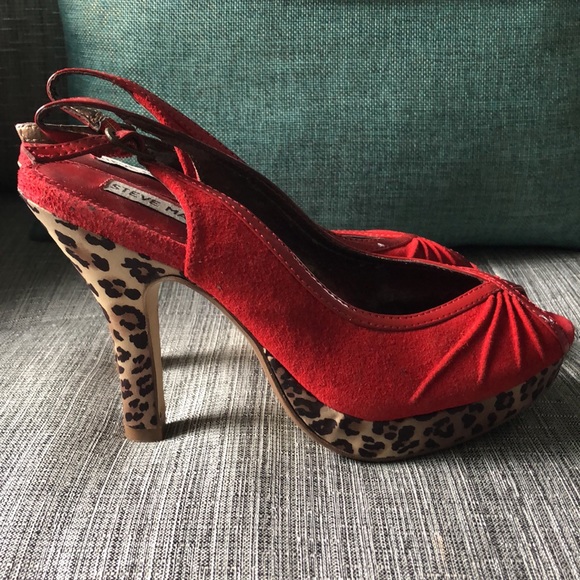 Steve Madden red suede platform heels - Picture 5 of 9